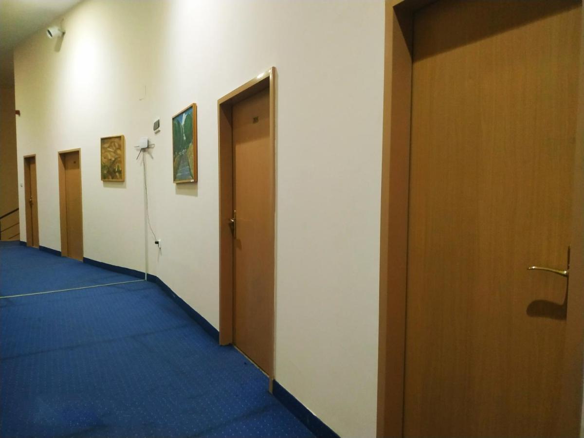 Hotel Expo Tashkent Ngoại thất bức ảnh